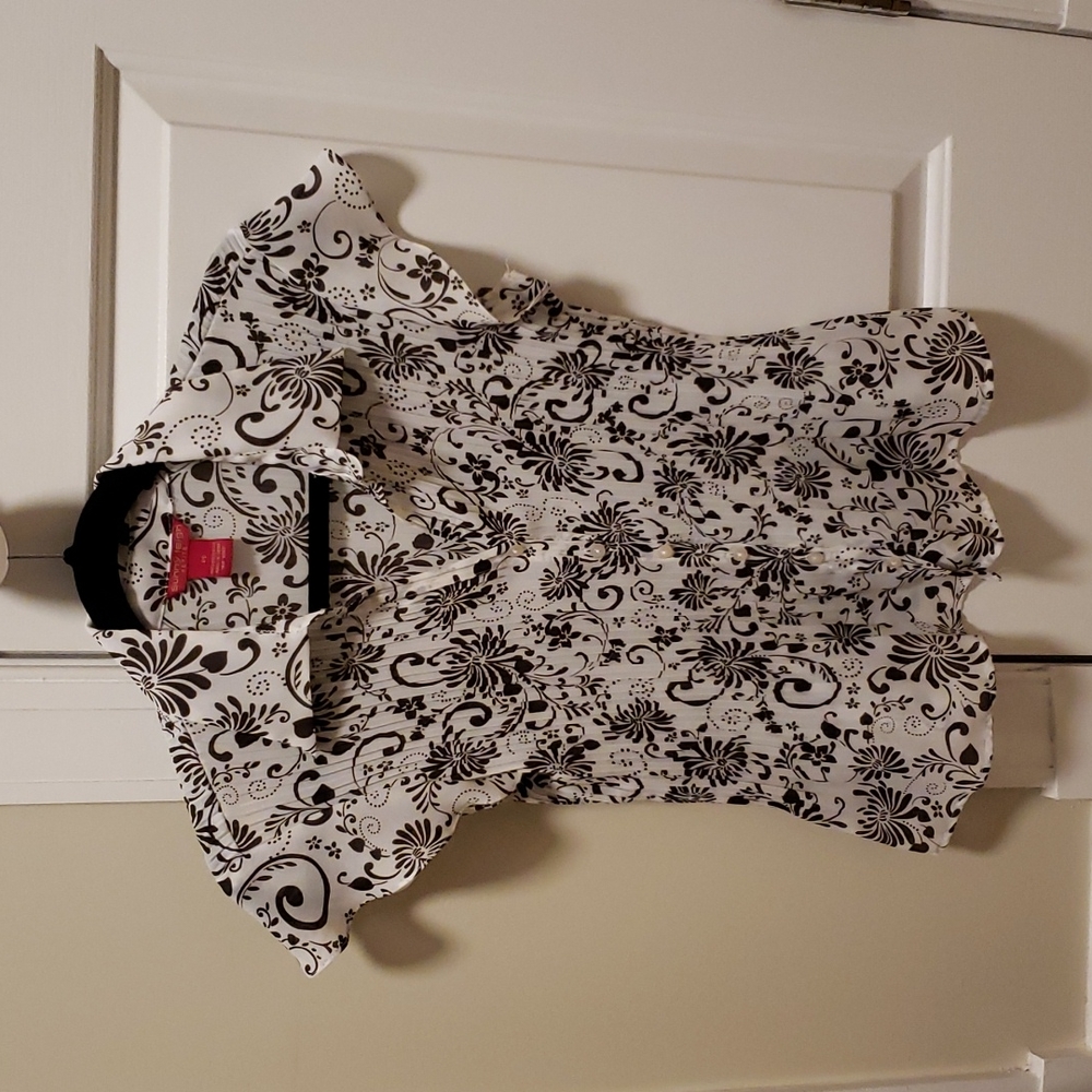 Sunny Leigh Petite XS blouse